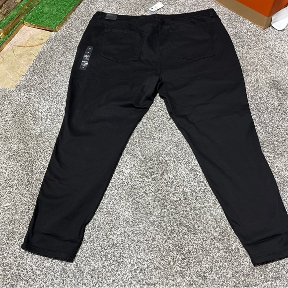 New! Lane Bryant Plus Size 28 Black Mid Rise Skinny Pants Retail $70 - Picture 11 of 12